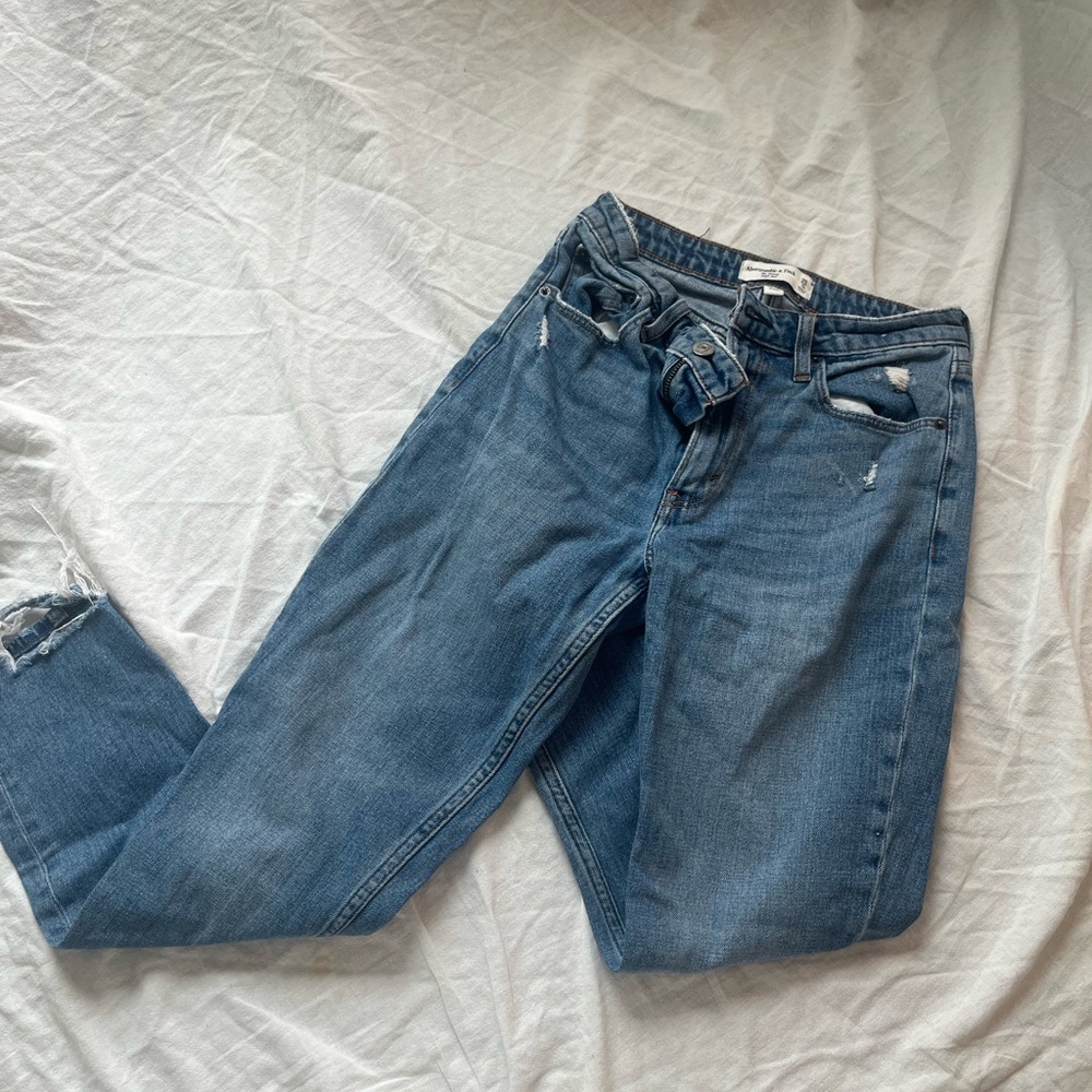 Abercrombie & Fitch Women's Skinny Jeans in Blue